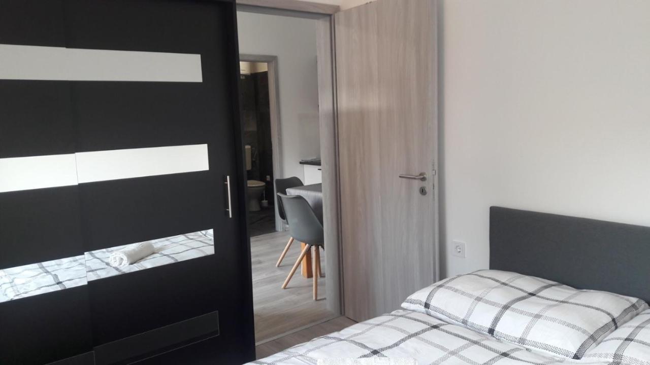 Mohacs Apartman Exterior photo
